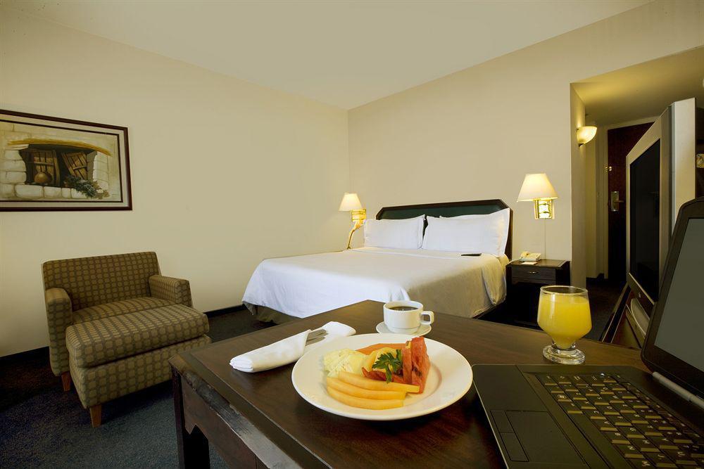 Hotel Fiesta